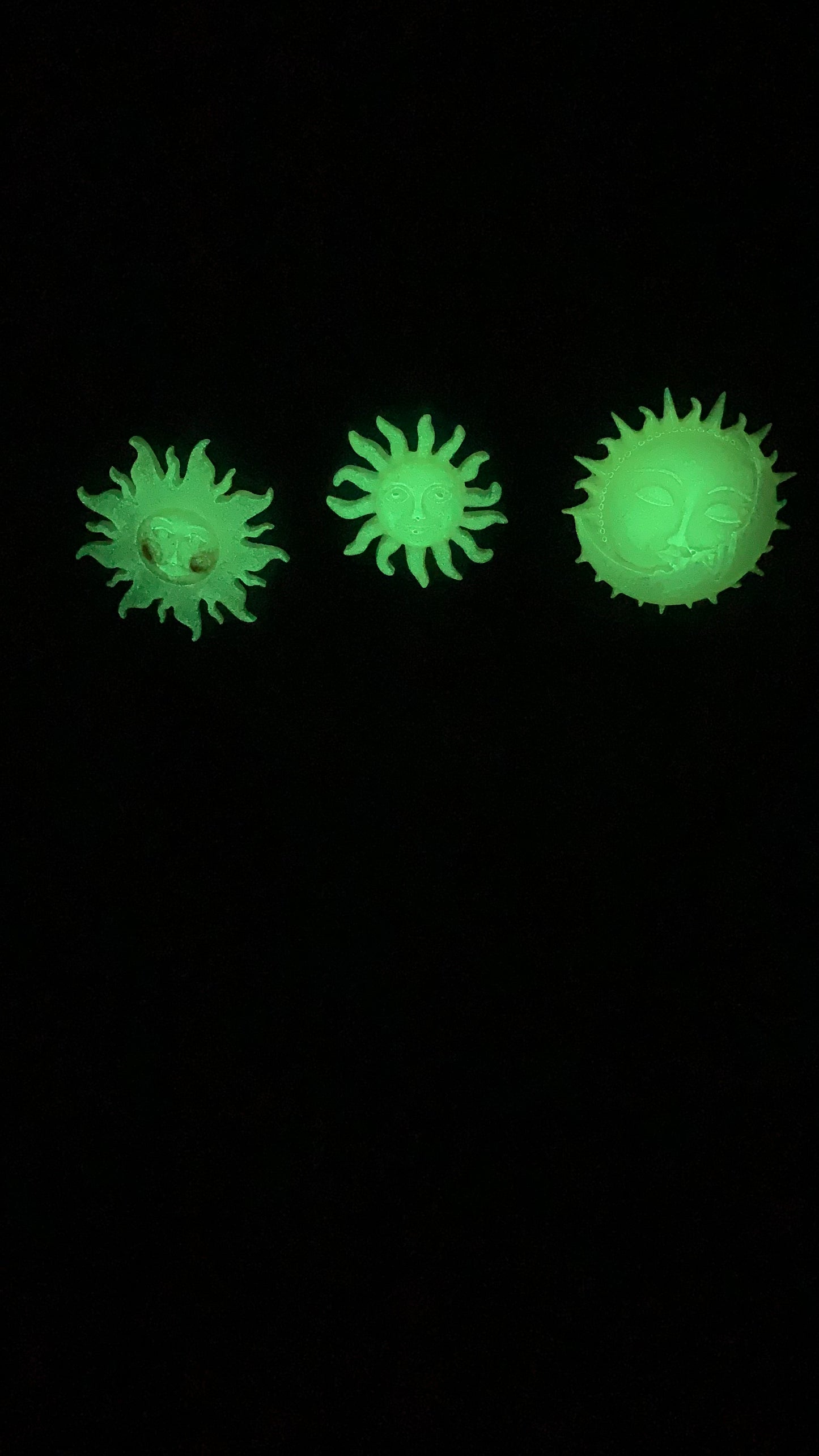 Lot 3 aimants soleils en résine artisanale - fluorescent - décoration magnétique maison - Pelou&Co