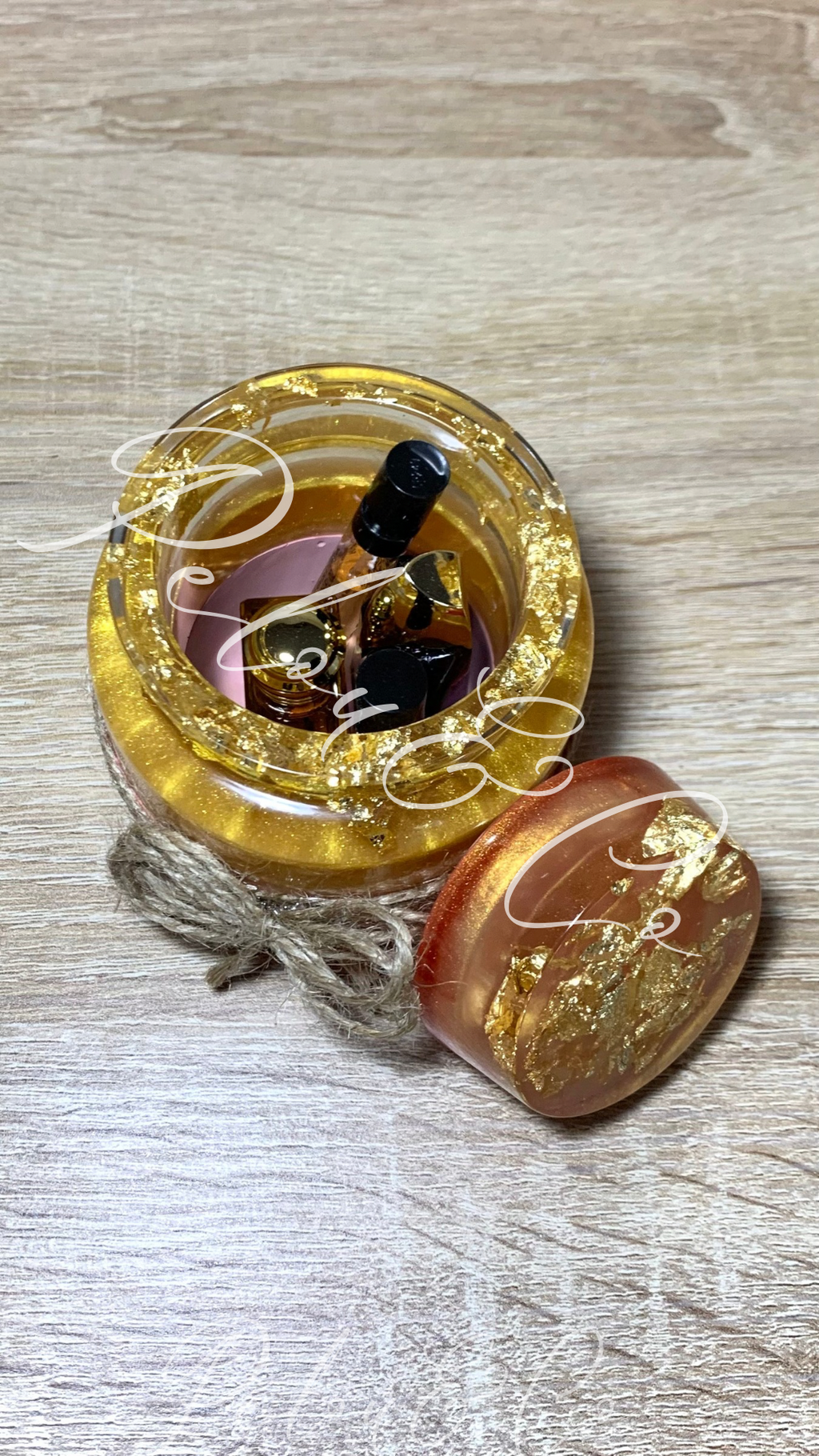 Pot décoratif rouge avec ficelle et nœud en jute Pelou&Co