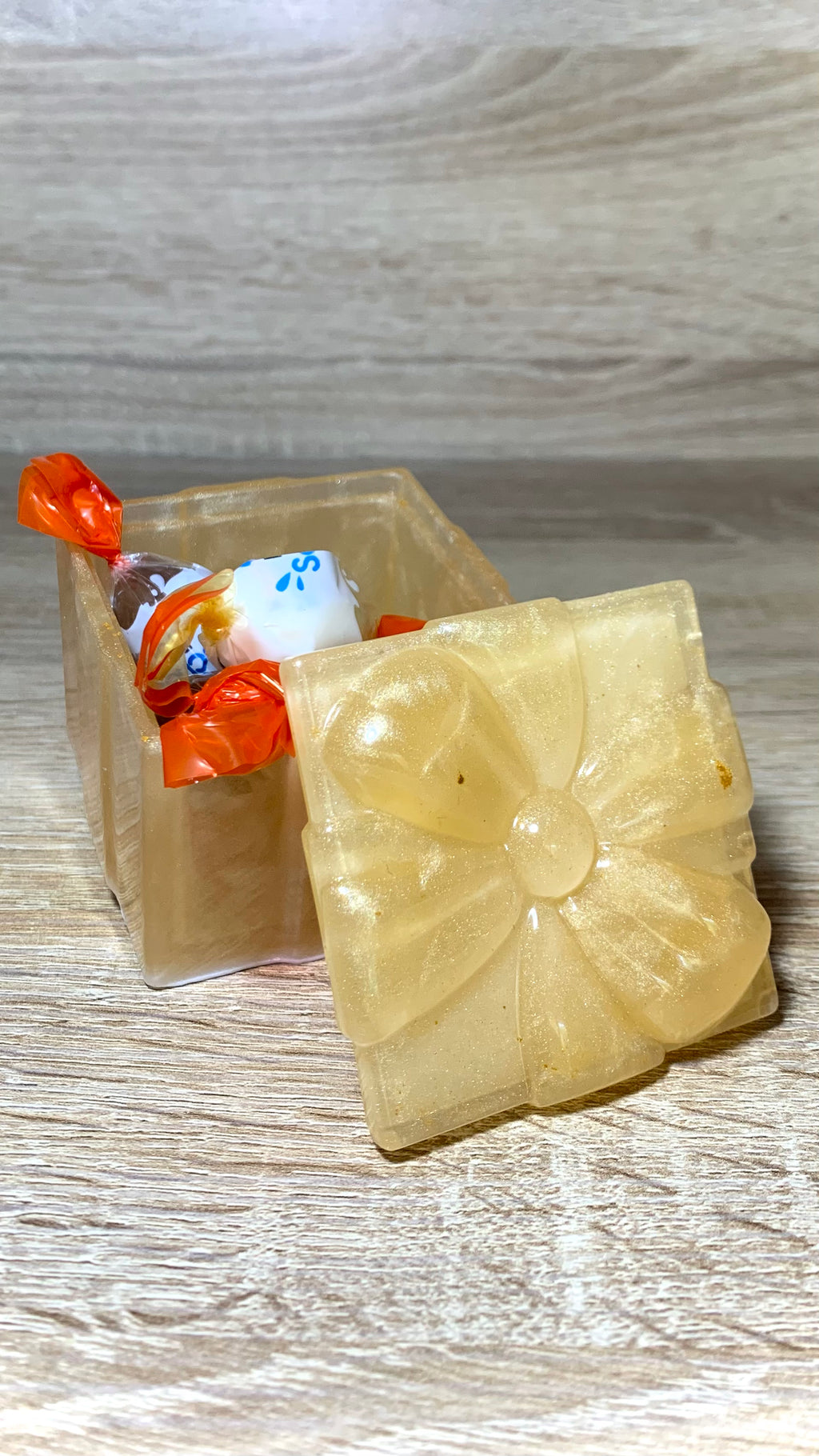 Boîte rangement en résine époxy or artisanat Pelou&Co