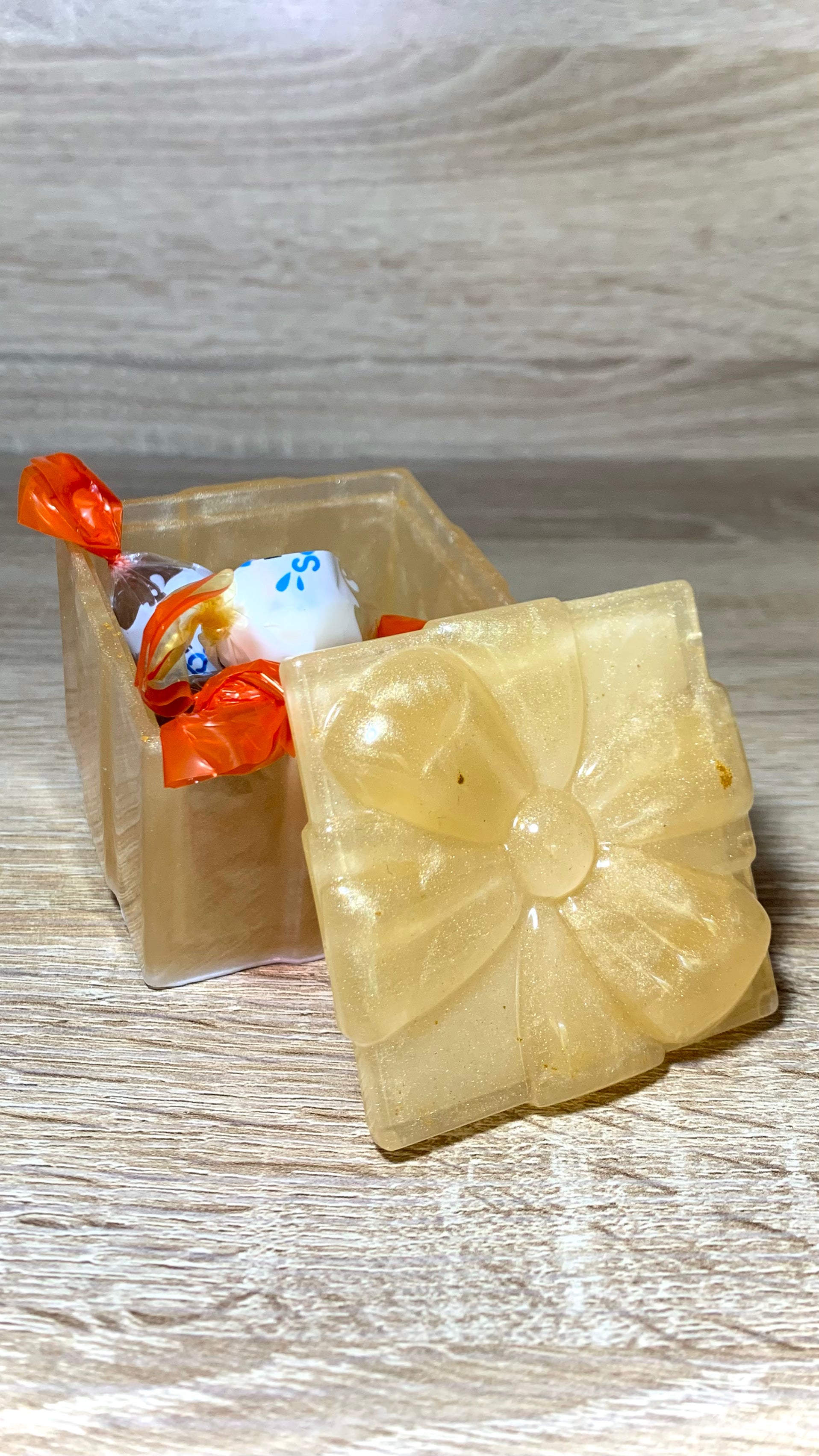 Boîte rangement en résine époxy or artisanat Pelou&Co