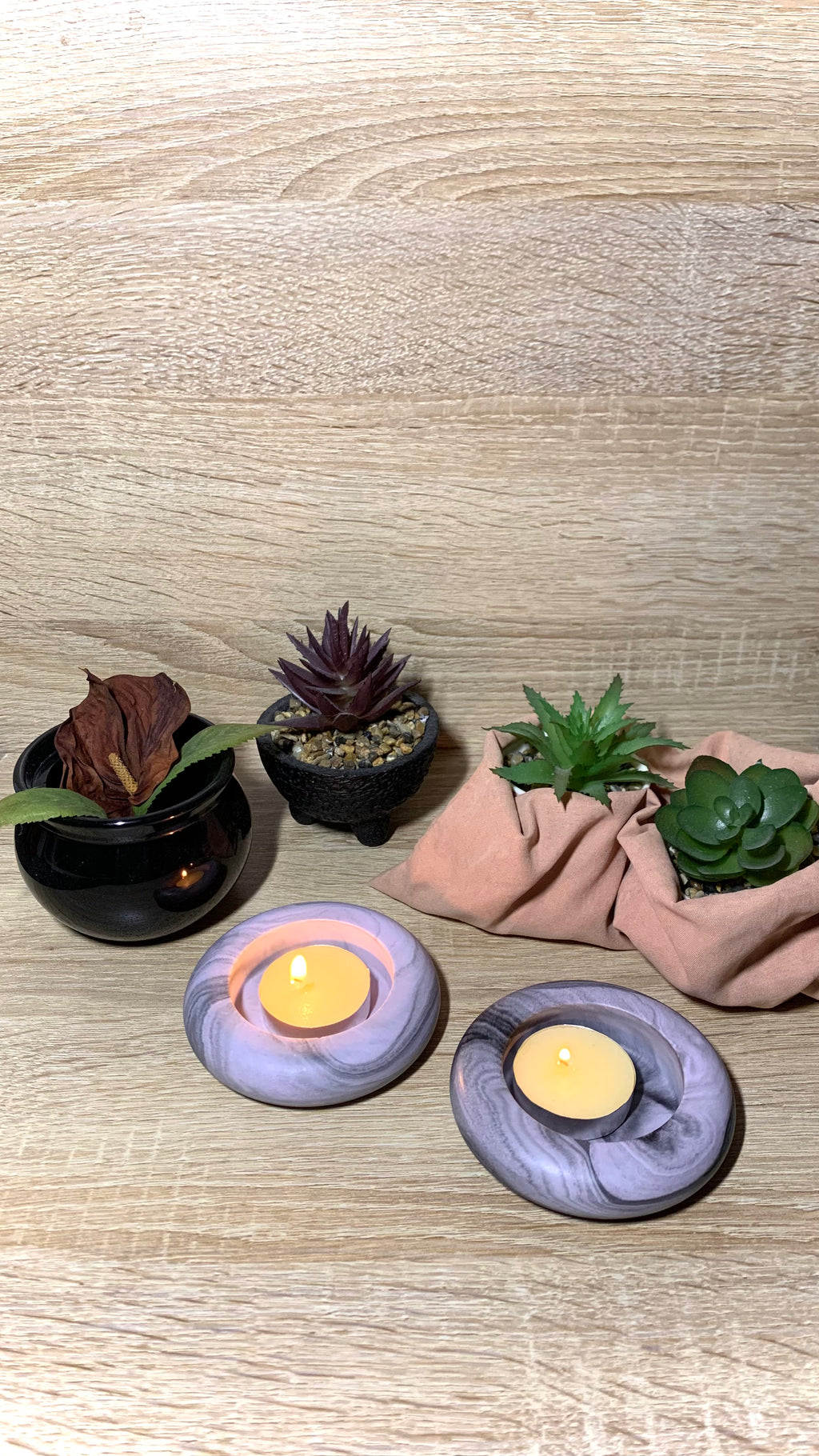 Bougeoirs ronds en résine minérale marbrée – duo élégant Pelou&Co