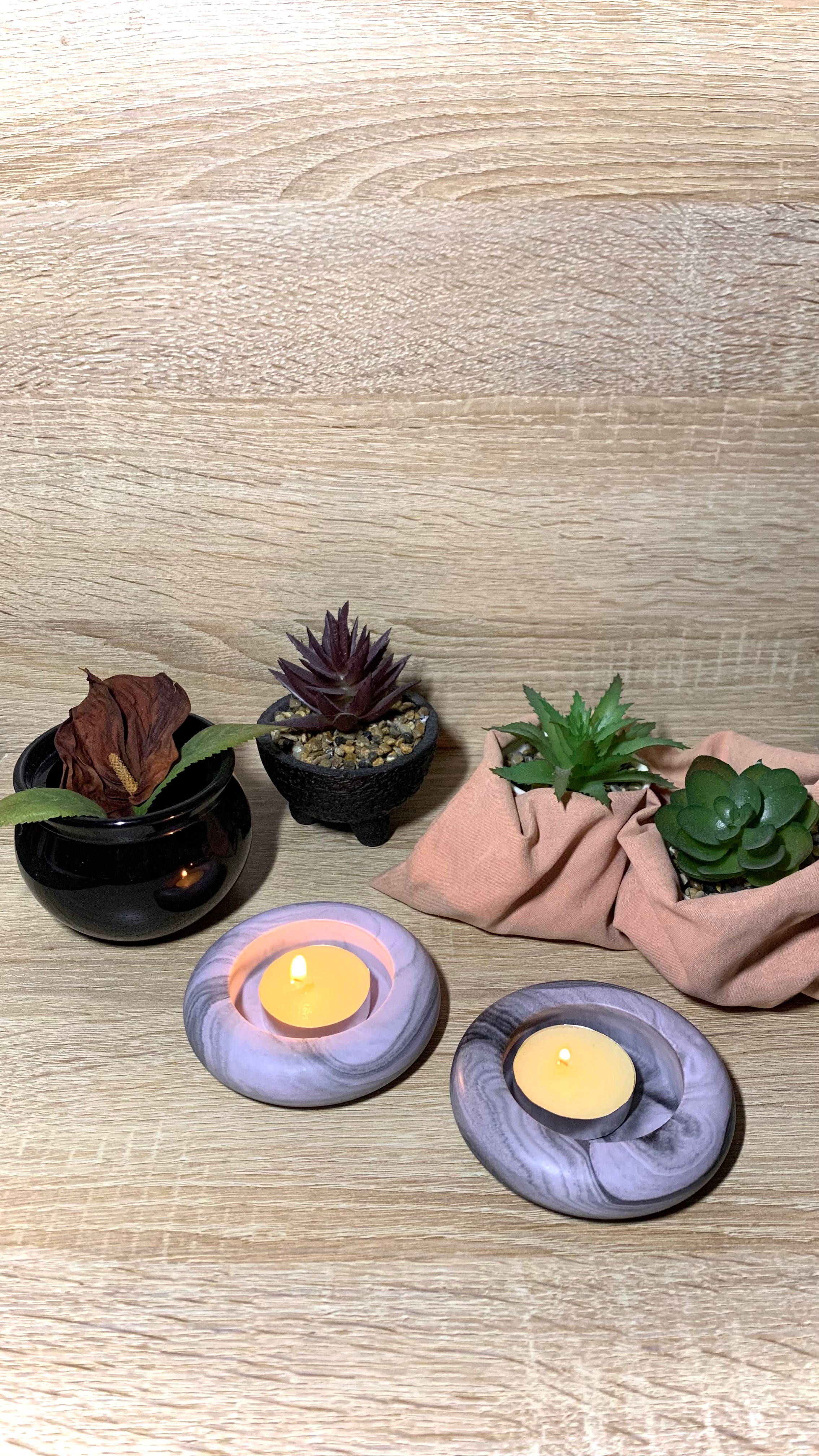 Bougeoirs ronds en résine minérale marbrée – duo élégant Pelou&Co