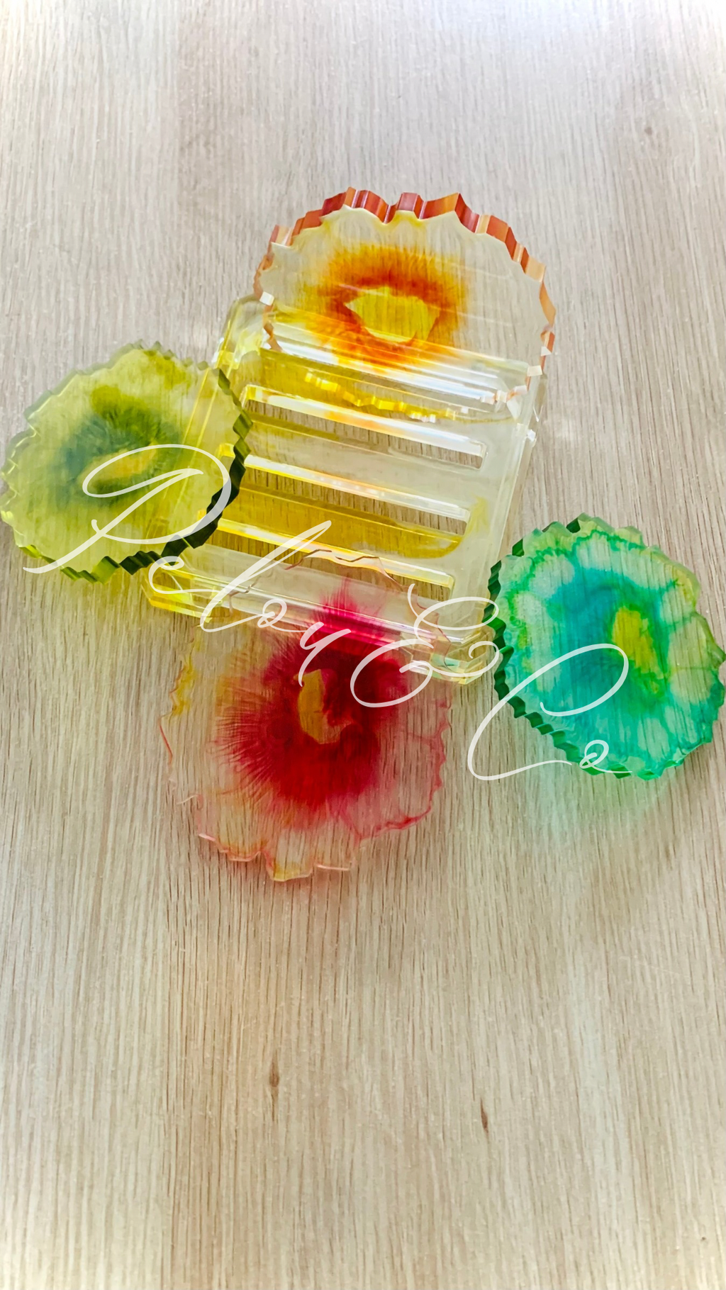 Dessous de verres et son support en résine, multicolores et transparent , fait main en Corse