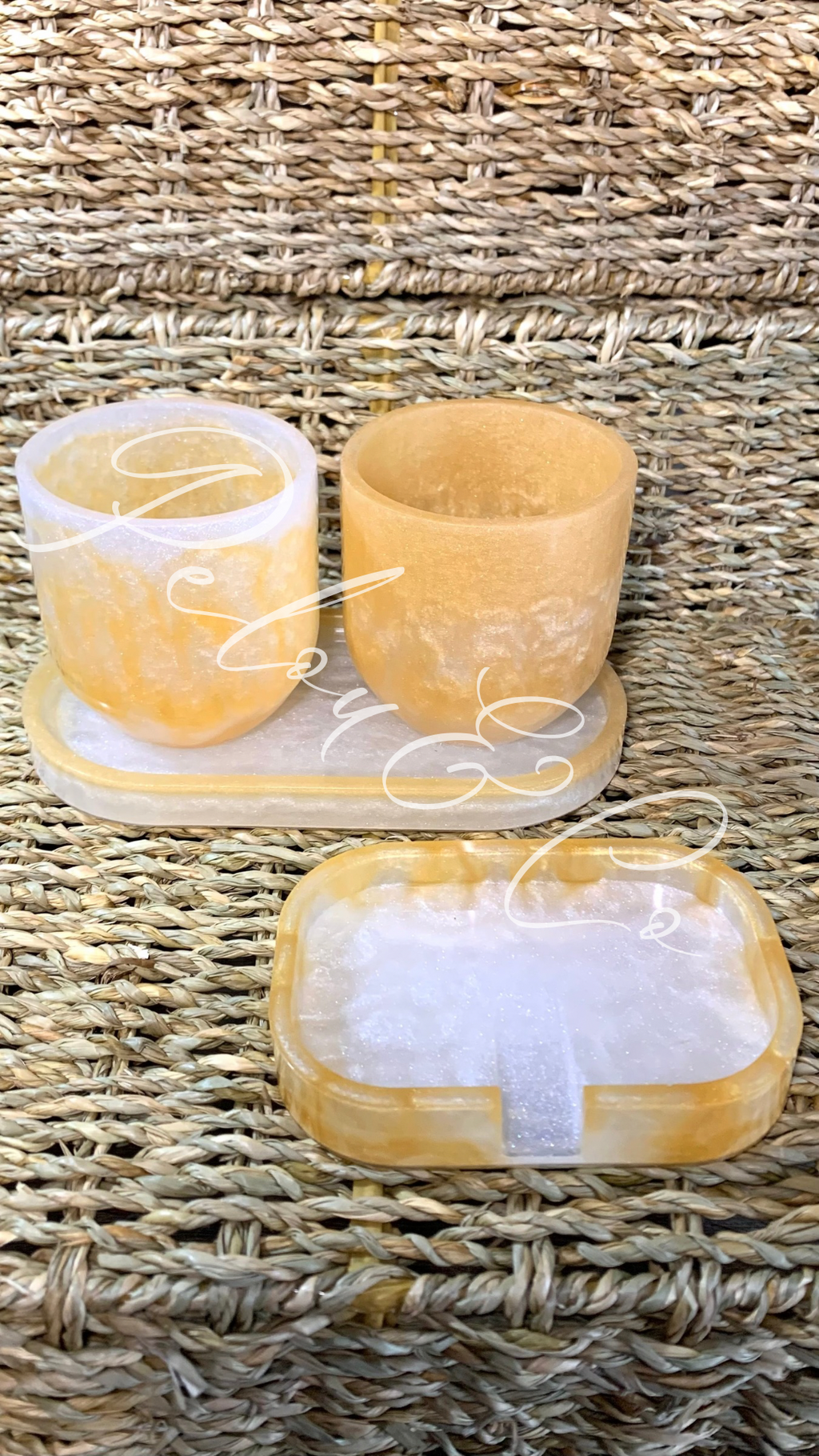 Plateau ovale + gobelets + porte-savon en ensemble