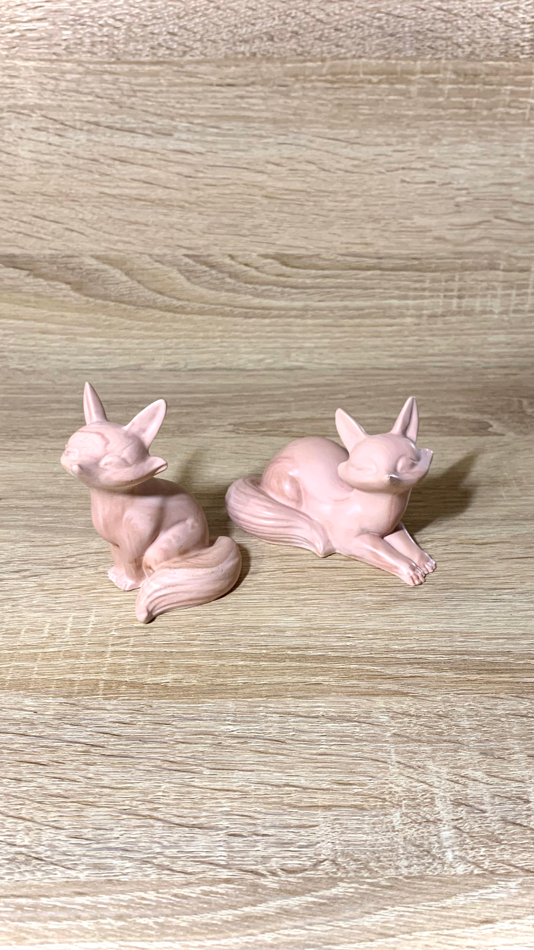 Figurines renards artisanaux en résine _ Lot de 2 renards marron clair _ Décoration automne artisanale Corse Pelou&Co


