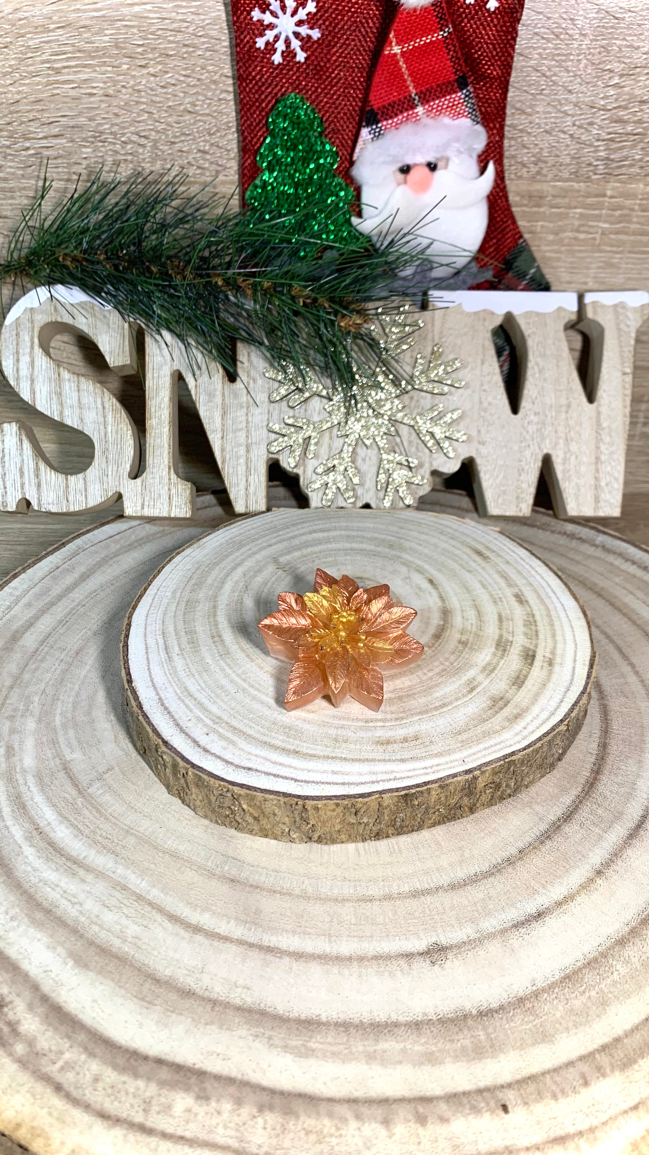 Fleur poinsettia en résine époxy or cuivre décoration Noël Pelou&Co