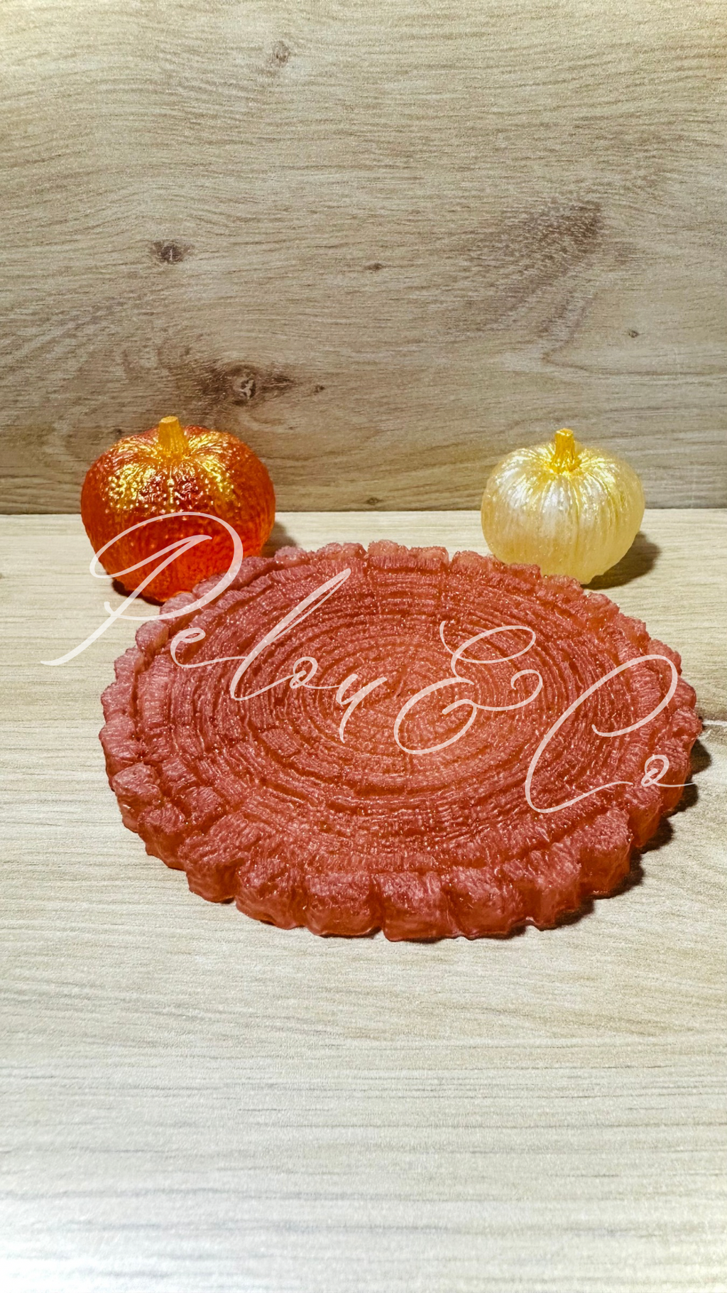  Ensemble décoratif automnal avec rondin marron et deux citrouilles en résine époxy
