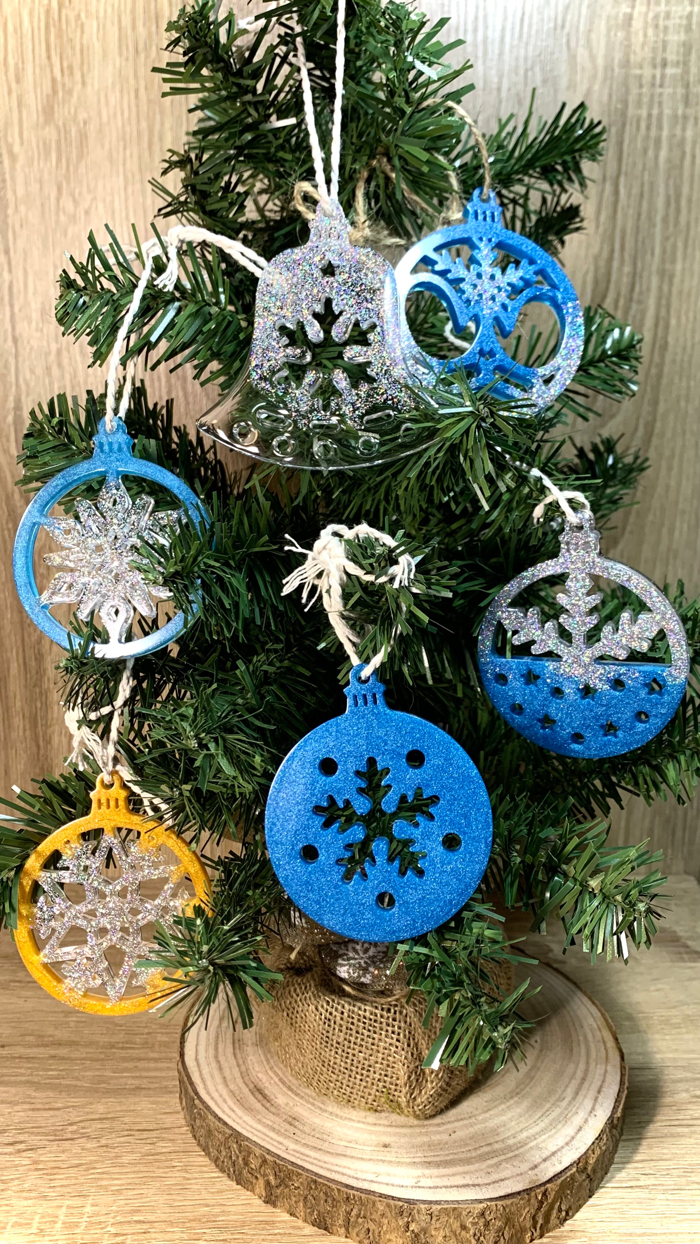 Lot de 6 boules plates bleues et argentées Pelou&Co