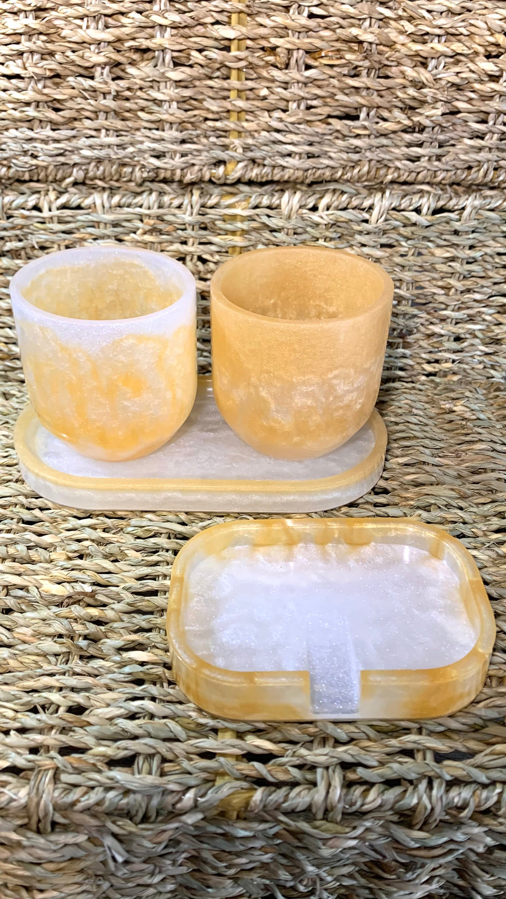 Plateau ovale + gobelets + porte-savon en ensemble