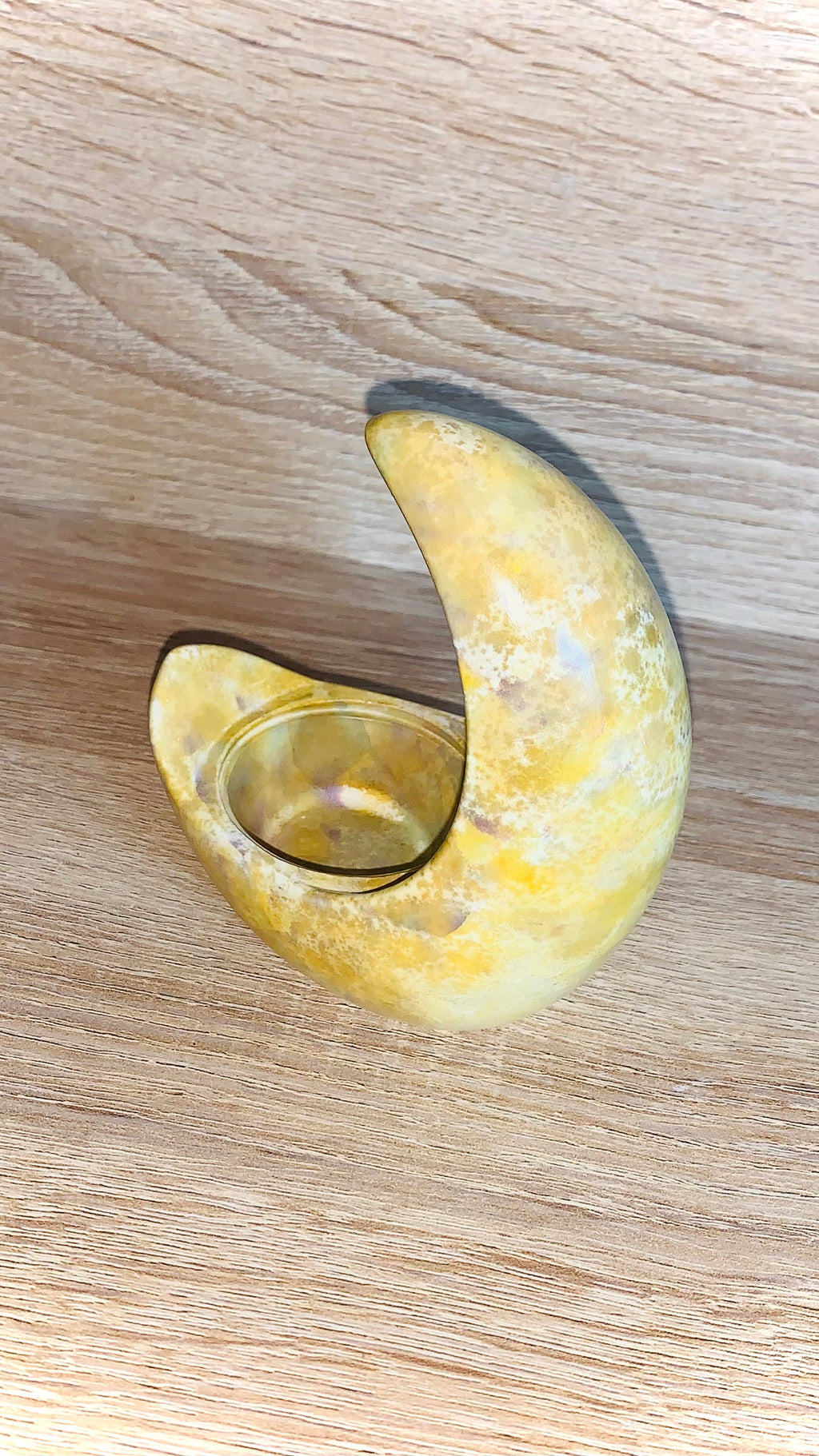 Bougeoir lune jaune en résine minérale Pelou&Co
